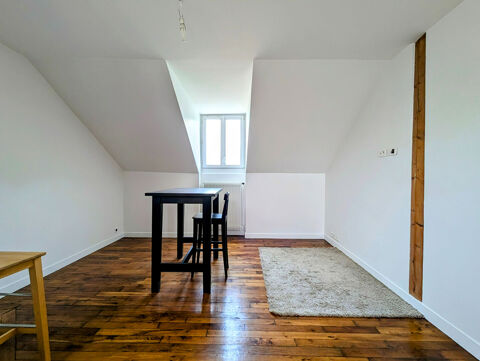   F3 en dernier étage refait à neuf Appartement - 3 pièce(s) - 56 m²