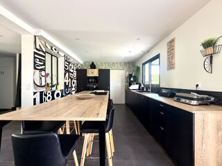  Maison à louer 6 pièces 148 m²