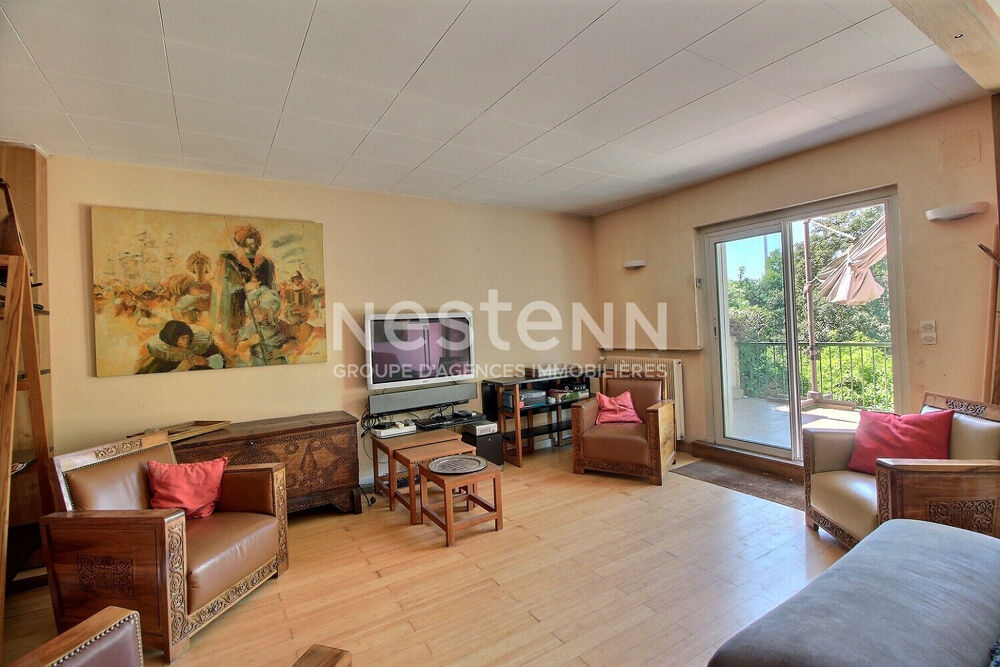Maison Massy 160 m² habitables édifiée sur terrain représentant 365 m²