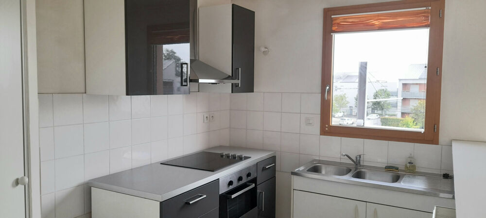 Vente Appartement MEYZIEU CENTRE GARE T3 balcon garage Meyzieu