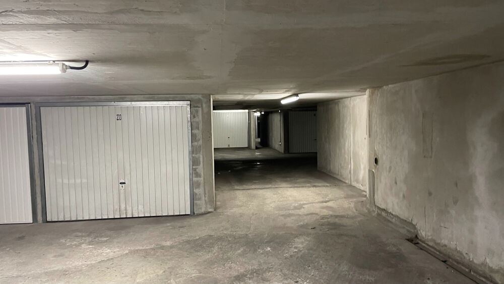 Vente Parking/Garage A vendre garage en sous-sol - Boulevard Yves Farge Lyon 7