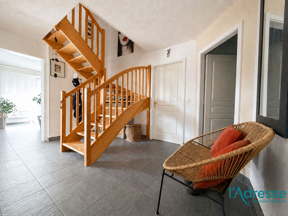 Vente Appartement À vendre ? Duplex 4 pièces de 120 m² avec terrasse, garage et stationnements Colmar