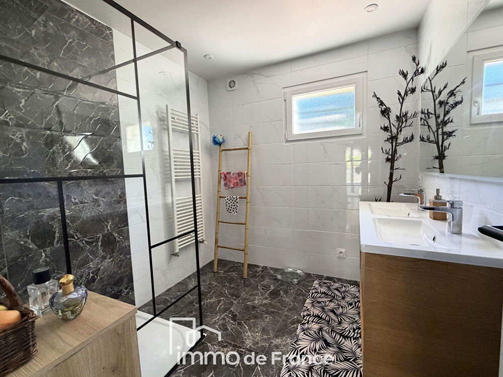 Vente Maison Belle maison en pierre rénovée avec terrain plat Decazeville