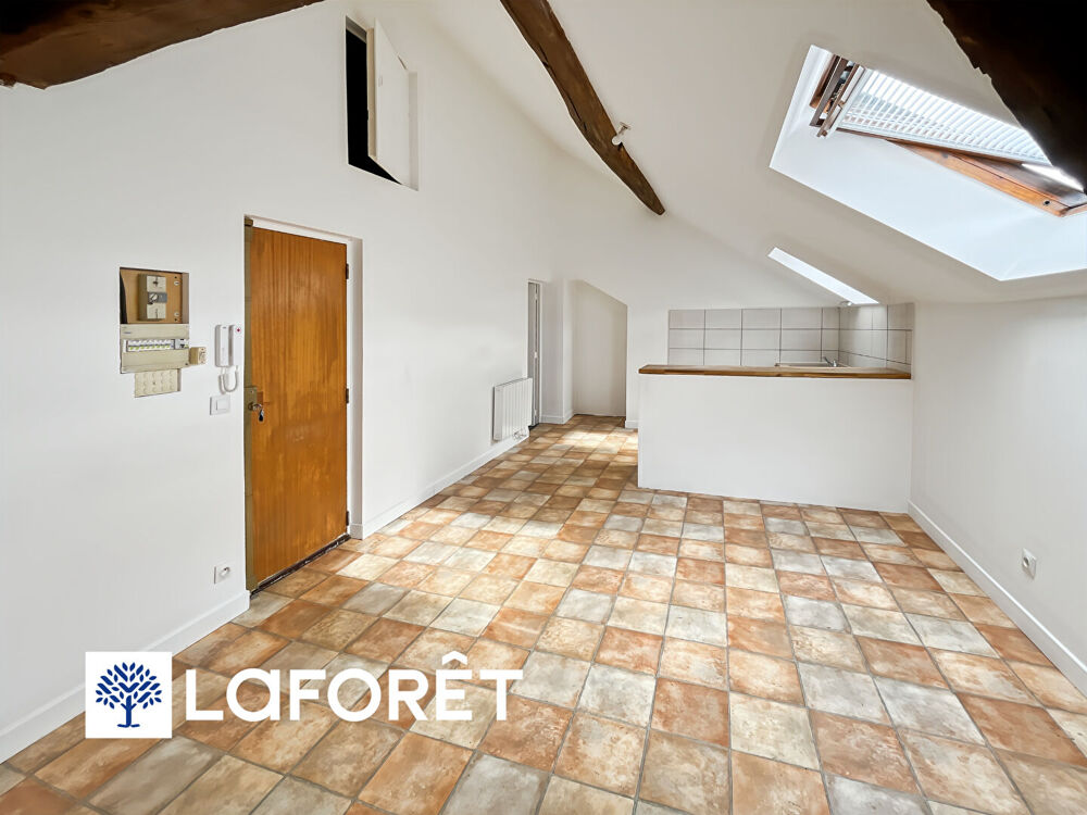 Charmant appartement 3 pièces à vendre à Viry-Châtillon, dernier étage, vue Quai de Seine