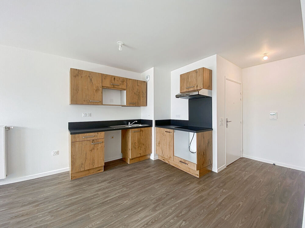 Location Appartement Appartement Melun 4 pièce(s) 75.80 m2 NEUF DERNIER ETAGE Melun