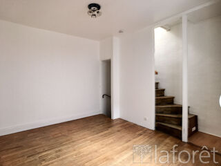  Appartement à louer 2 pièces 38 m²