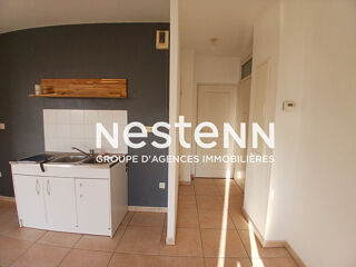 Location Appartement Appartement 2 Pièces avec ascenseur balcon cave parking et garage - 69800 SAINT PRIEST Saint priest