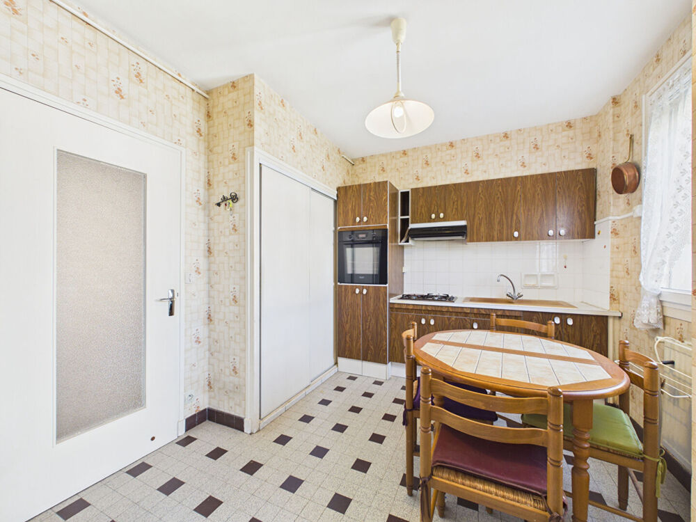Vente Appartement Appartement T3 avec balcon, cave et stationnement Avenue Victor Hugo Valence
