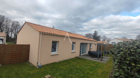   Maison plain-pied 88m� � vendre � AIZENAY Maison - 4 pi�ce(s)