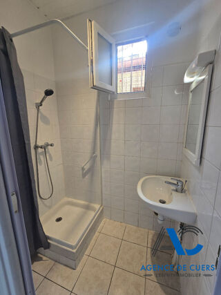  Appartement à louer 2 pièces 31 m²