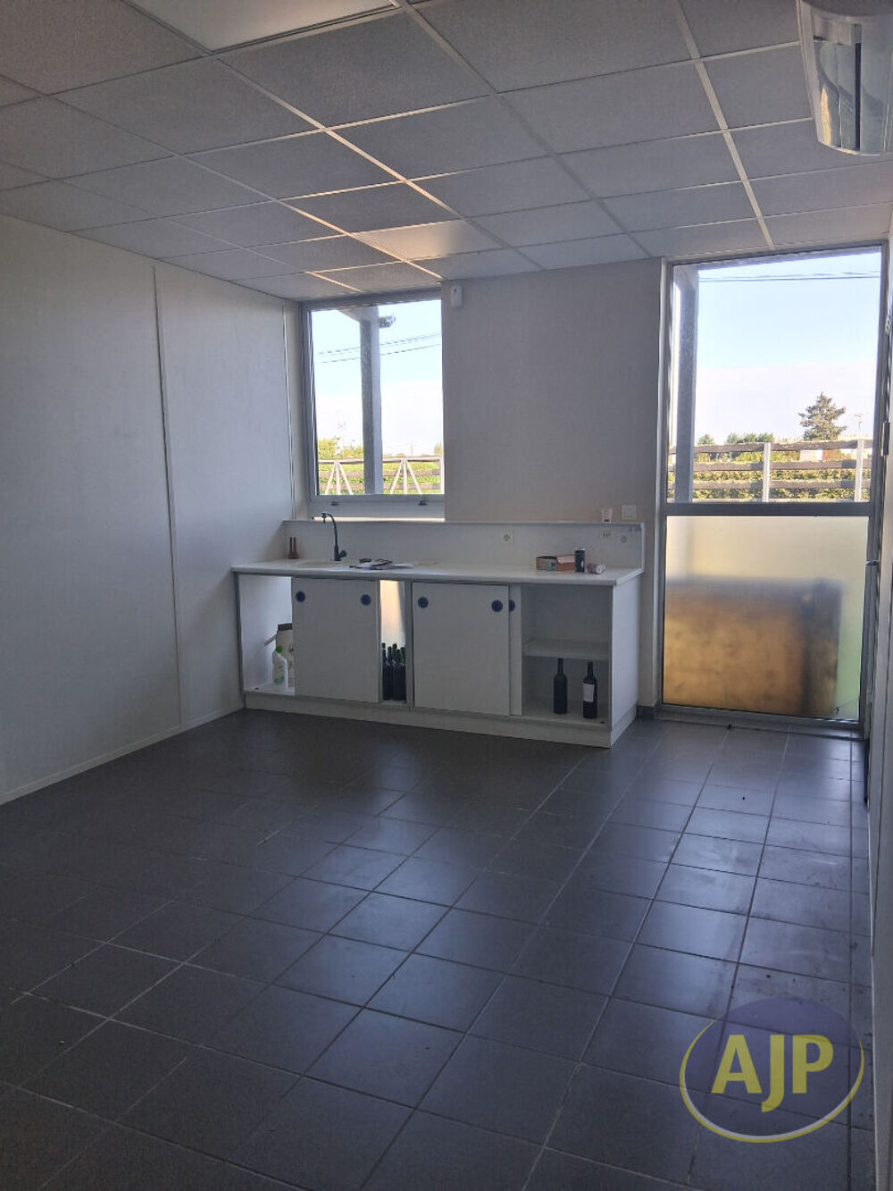   Bâtiment d'activité 620 m2 à Pauillac Pauillac