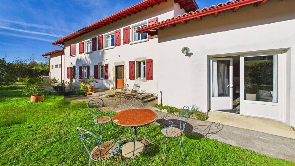 Demeure d'exception - 4 logements pour réunir votre famille au Pays Basque