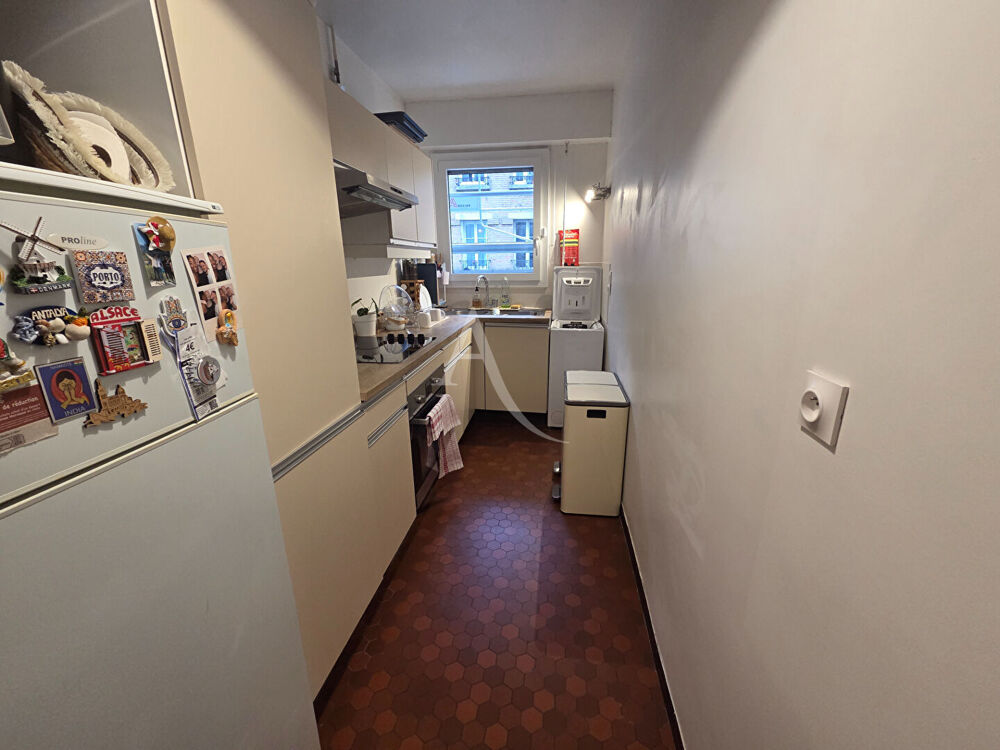 Vente Appartement VIAGER LIBRE PAR DAME DE 63 ANS Paris 17
