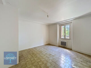  Immeuble � vendre 15 + pi�ces 280 m�