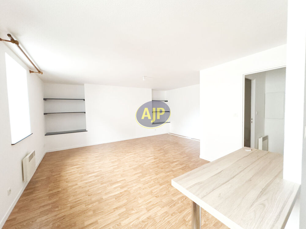 Location Appartement A louer Bretagne Morbihan Bubry appartement T2 bis duplex en centre ville proche de toutes les commodités Bubry
