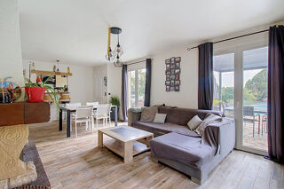 Vente Maison Maison à vendre à Saint Antonin du Var - 4 chambres, piscine, garage, grand terrain Saint antonin du var
