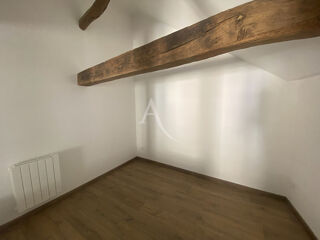  Appartement à louer 3 pièces 65 m²