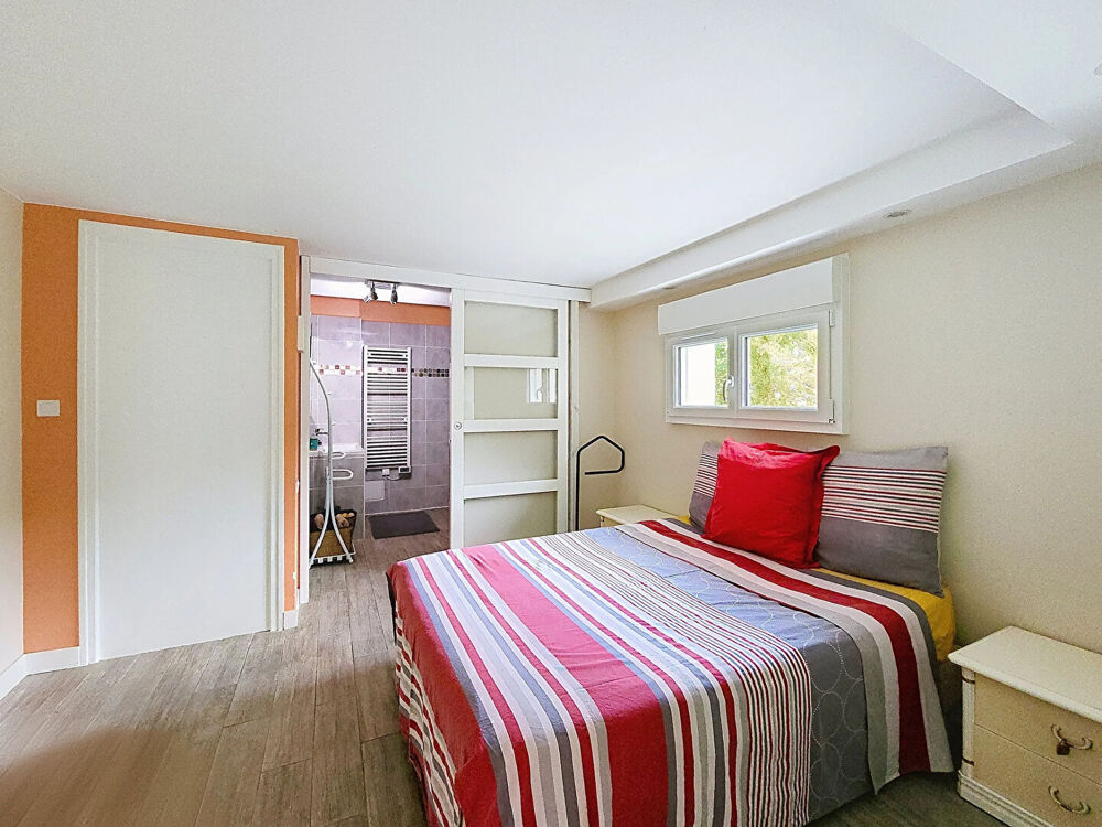 Vente Maison Maison familiale et sa dépendance à Pessac Alouette. Pessac