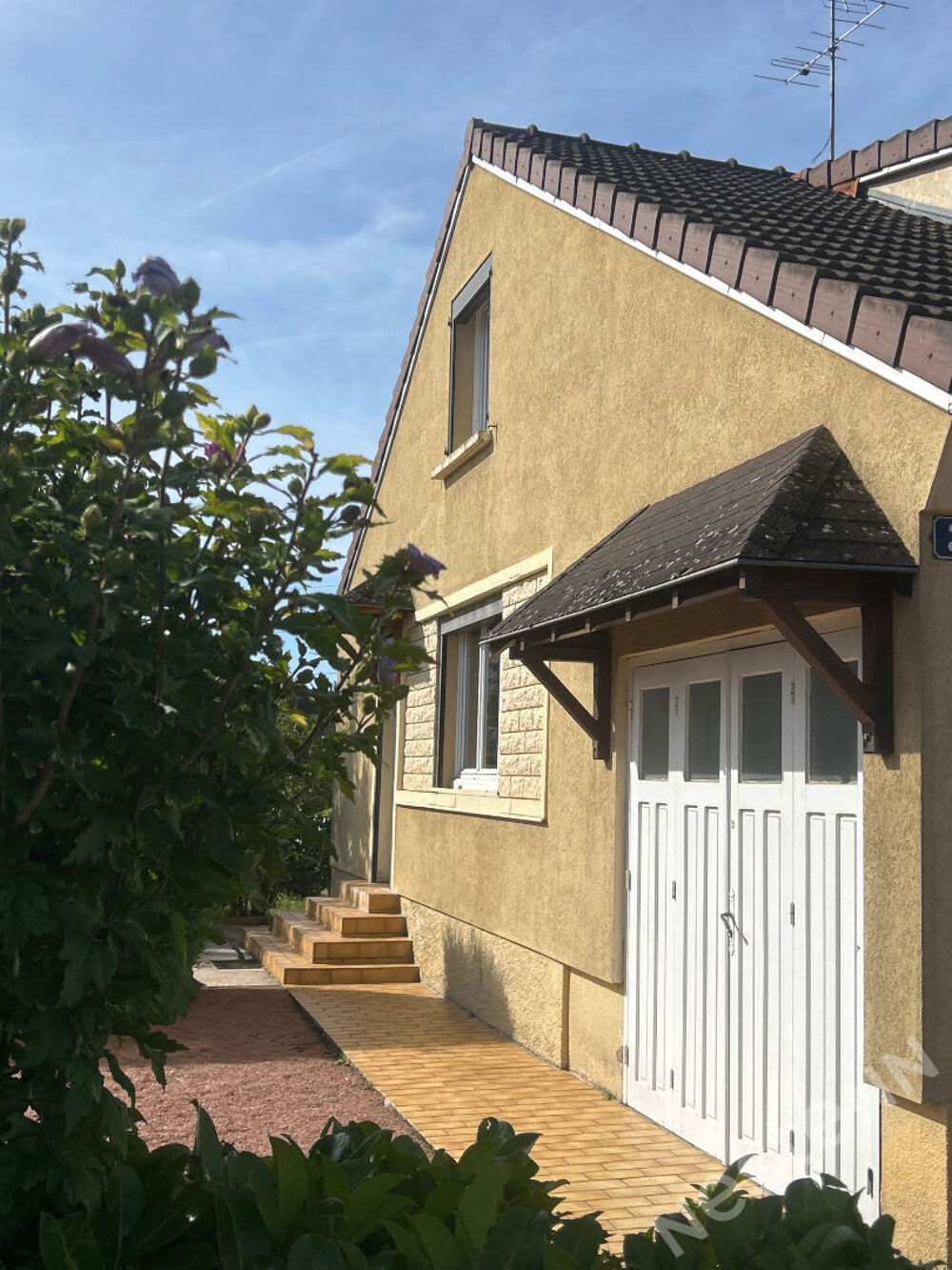 Maison familiale de plain-pied 83 m² aux Charreaux - 3 chambres avec terrain clos