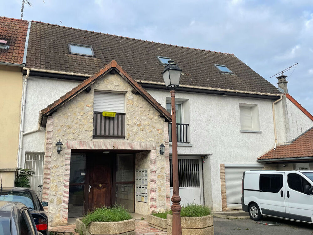 Location Appartement OZOIR LA FERRIERE Centre Studio 22 m² Ozoir la ferriere