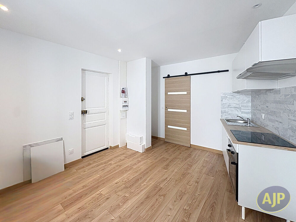 LE POULIGUEN Centre Studio rénové