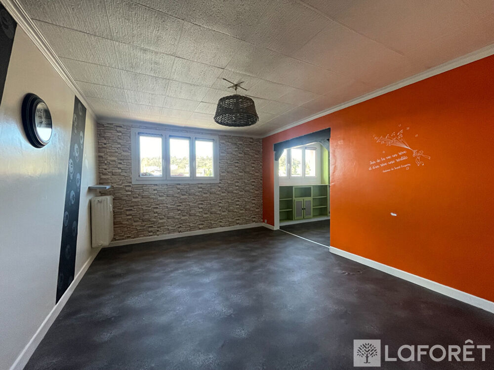 Appartement 4 pièces 75 m² · à Sochaux · 75 m² · 51 000 €