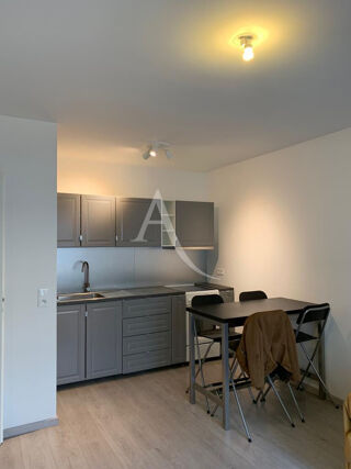  Appartement à louer 2 pièces 40 m²