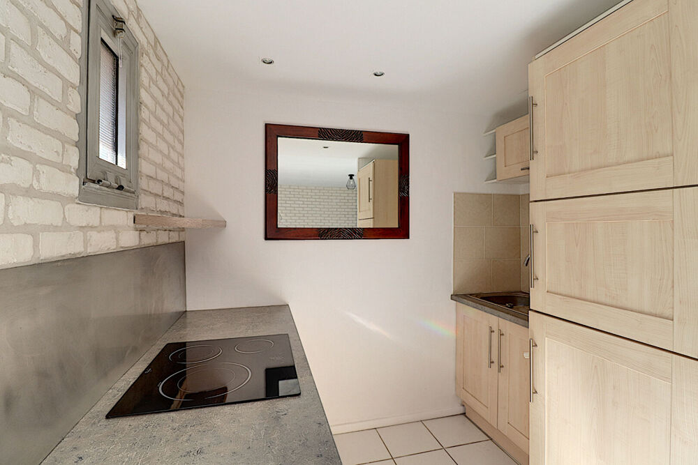 Location Appartement À LOUER - EN EXCLUSIVITÉ A DRAGUIGNAN STUDIO MEUBLÉ DE 26m² Draguignan