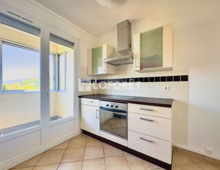  Appartement à louer 4 pièces 62 m²