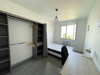 Appartement à louer 4 pièces 65 m²
