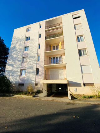  Appartement à louer 2 pièces 51 m²