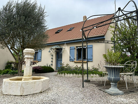 Maison d'environ 119 m² à Mayenne 232900 Mayenne (53100)