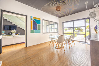  Maison � vendre 9 pi�ces 245 m�