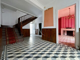  Immeuble � vendre 12 pi�ces 306 m�