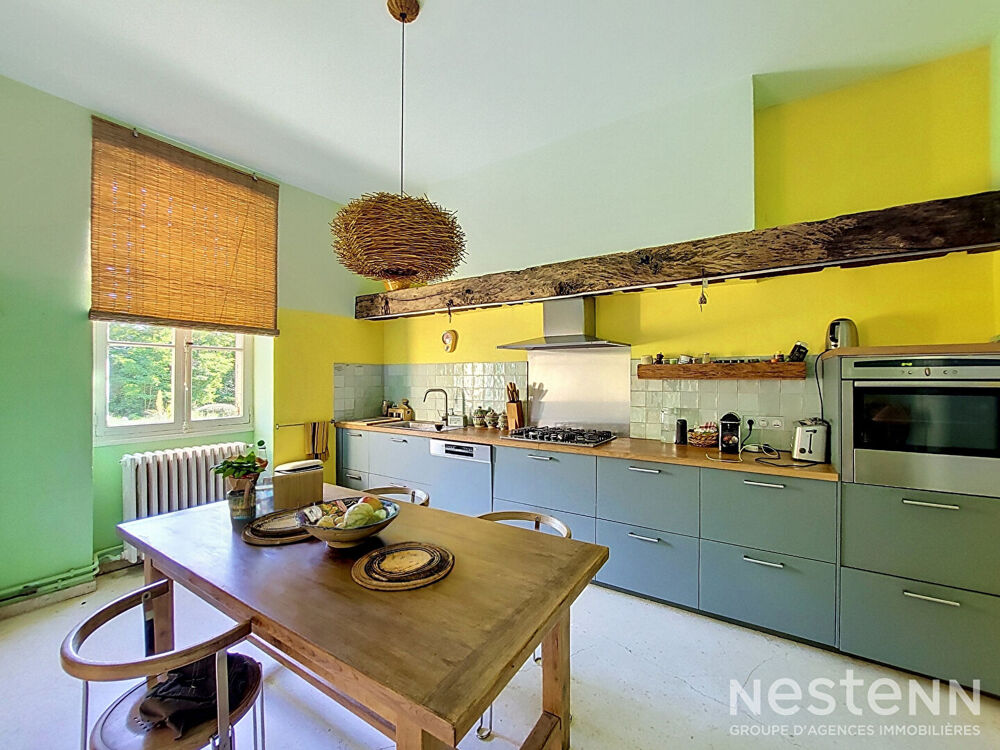A Vendre Maison de Maître rénovée de 317 m² sur propriété arboré de près d'1,5 hectare