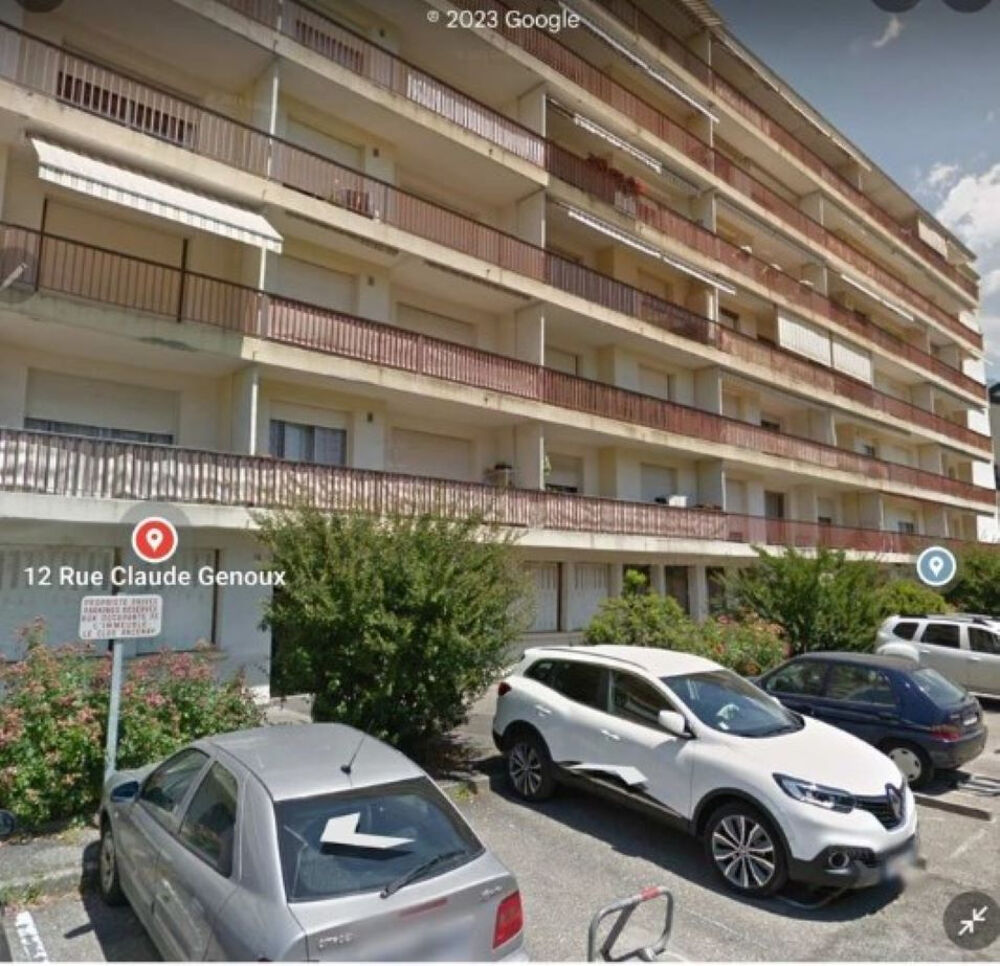  À vendre - locaux Bureaux de 215 m²  avec parking - Albertville Centre 