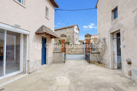   Maison  de ville Saint Just La Pendue 107.5m� avec ext�rieur et d�pendances. Maison - 4 pi�ce(s) - 109 m�