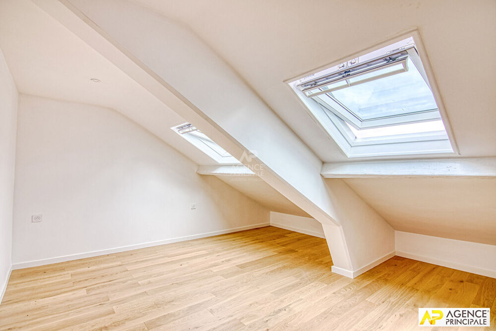 Vente Appartement Versailles Notre-Dame Appartement  2 pièce(s) 60 m2 au sol  (30,52 m² carrez ) situé  au 3ème et dernier étage Versailles