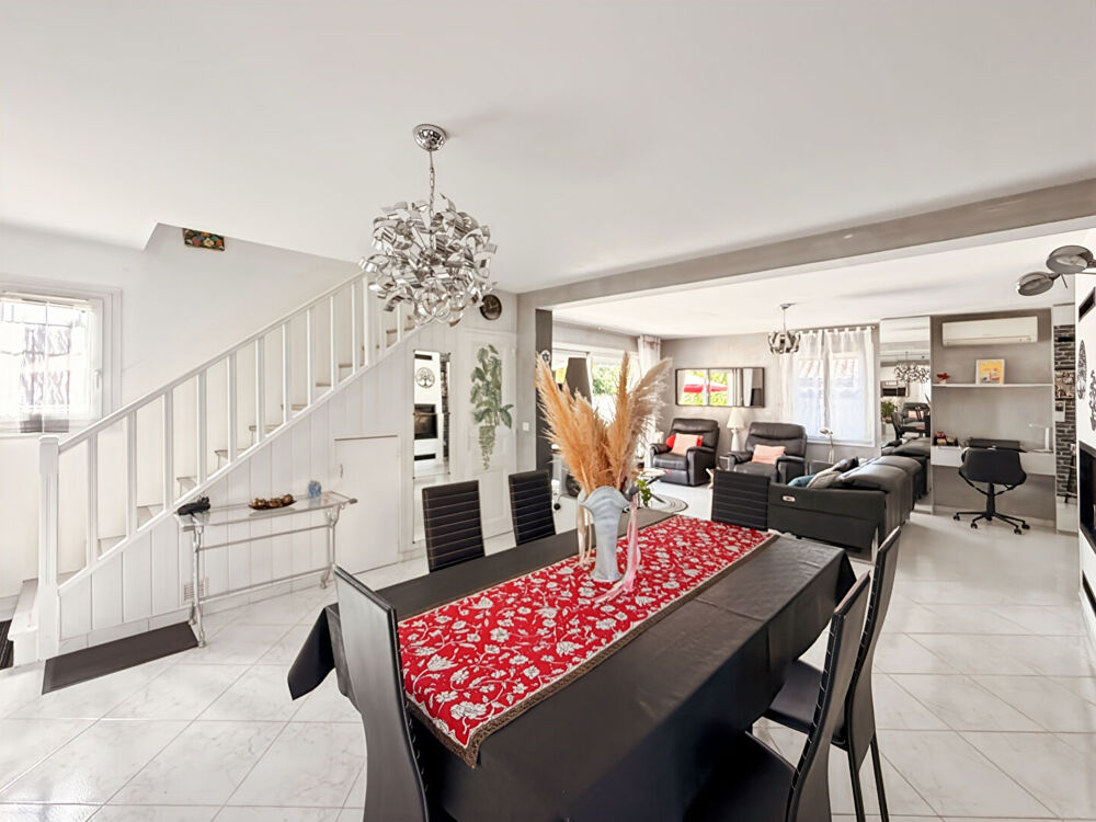 Vente Maison À VENDRE EN EXCUSIVITÉ - VILLA T3/4 d'environ 130 m² - secteur LES AUBAGNENS  13190 ALLAUCH Allauch