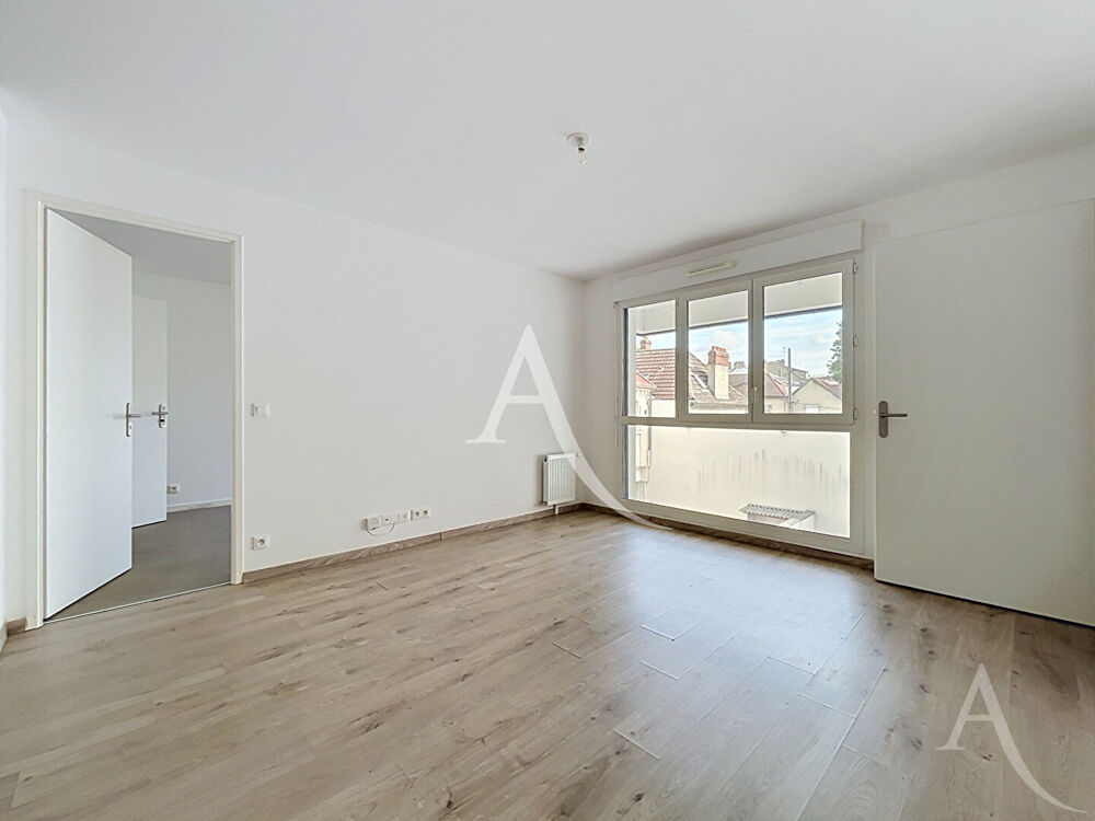 Vente Appartement Appartement 2 pièces au coeur du centre ville de Mantes La Jolie avec place de stationnement Mantes la jolie