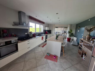  Maison � vendre 5 pi�ces 220 m�