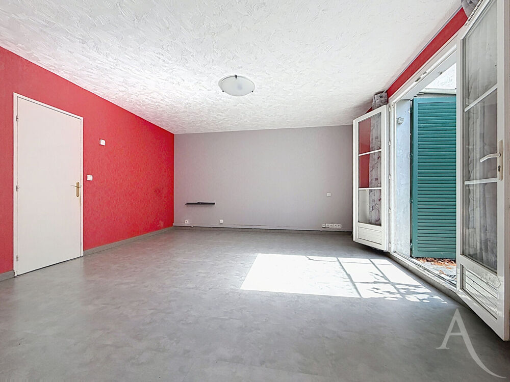Maison Mantes La Ville 5 pièces 102 m2 - 3 Chambres -jardin - garage