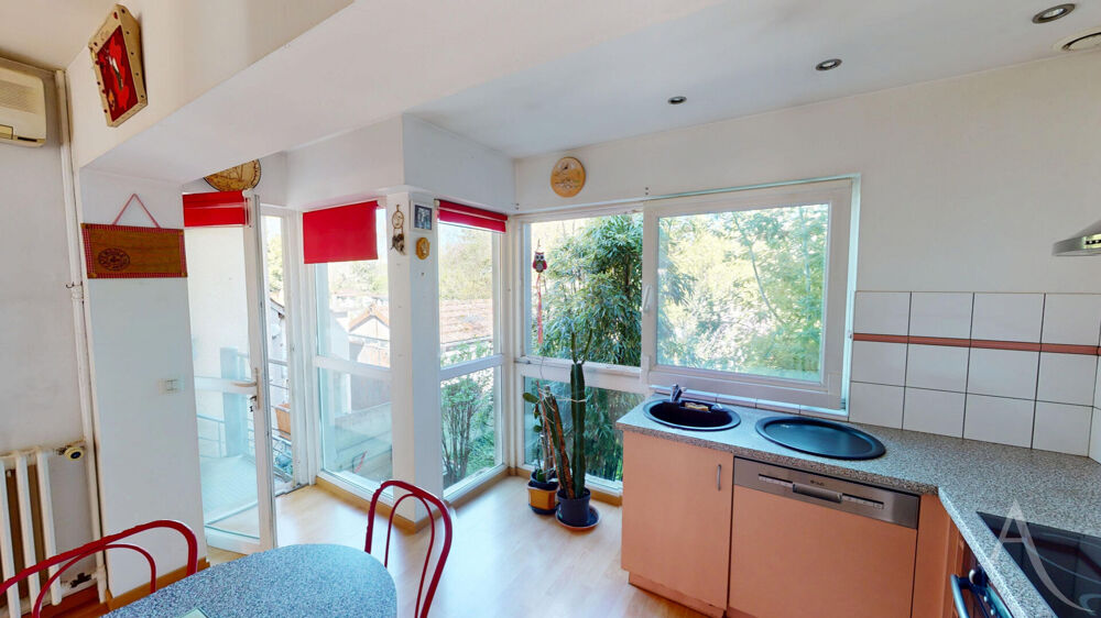 Maison de 121m2 Habitables trois chambres quartier Saint Christophe