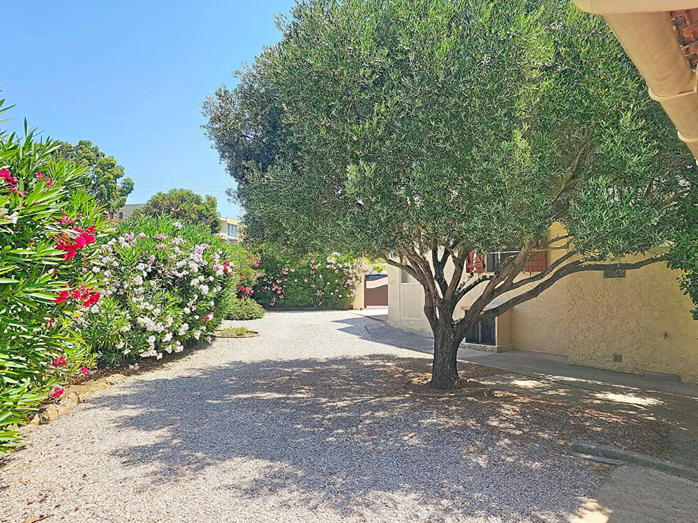 Maison 4 pièces 105 m² · à Six Fours les Plages · 105 m² · 479 000 €