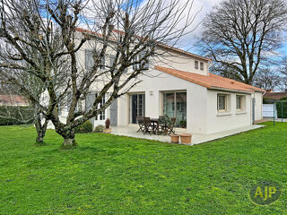  Maison à vendre 5 pièces 163 m²