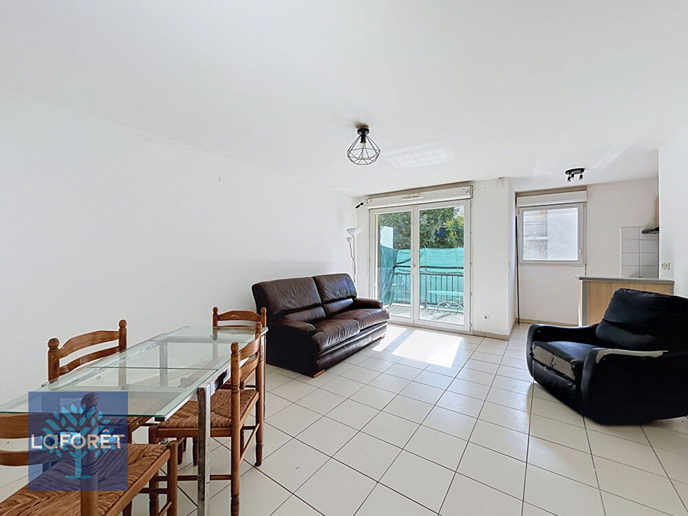 Appartement 2 pièces 44 m² · à Corbeil Essonnes · 44 m² · 119 900 €