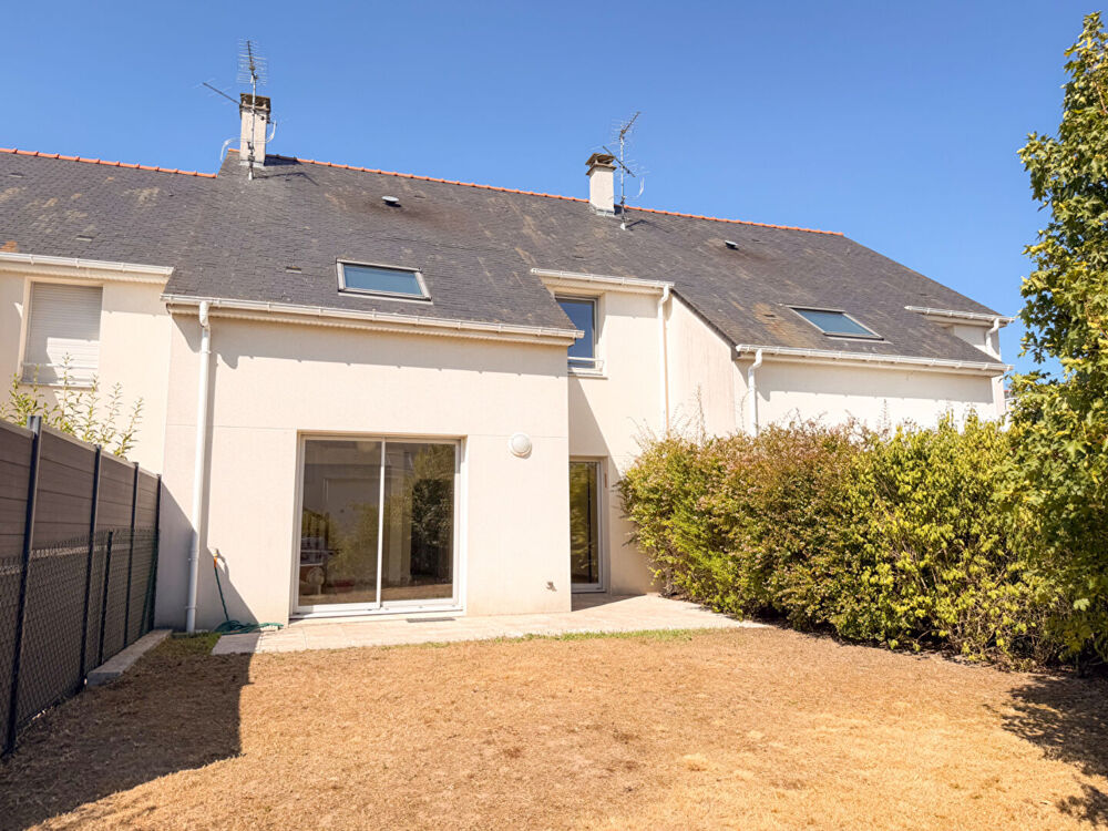 Vente Maison Maison récente 5 pièces à vendre à Angers Route de Briollay- Confort et calme assurés ! Angers