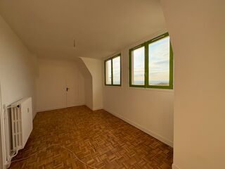  Appartement à louer 3 pièces 66 m²