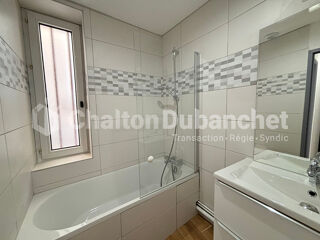  Appartement à louer 3 pièces 61 m²