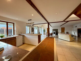  Maison � vendre 7 pi�ces 220 m�